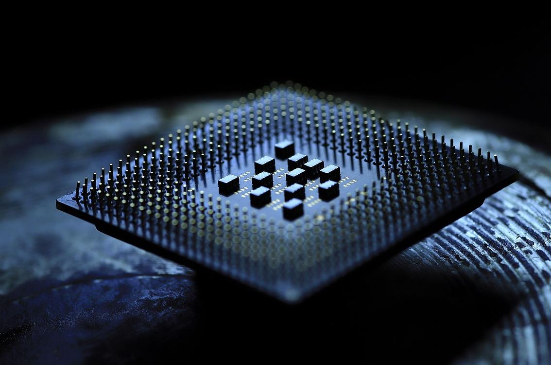125%关税压顶，中国技术如何硬刚破局？
